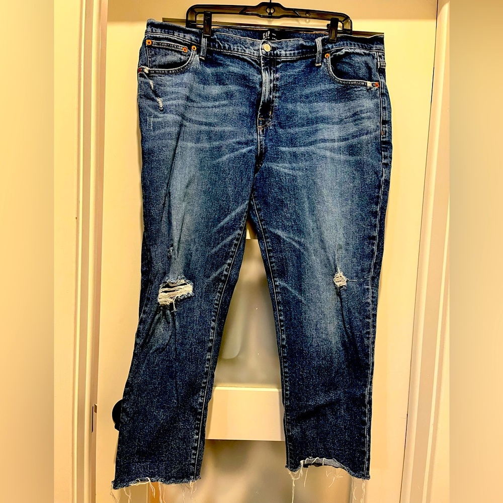 GAP women’s size 18 Girlfriend jeans